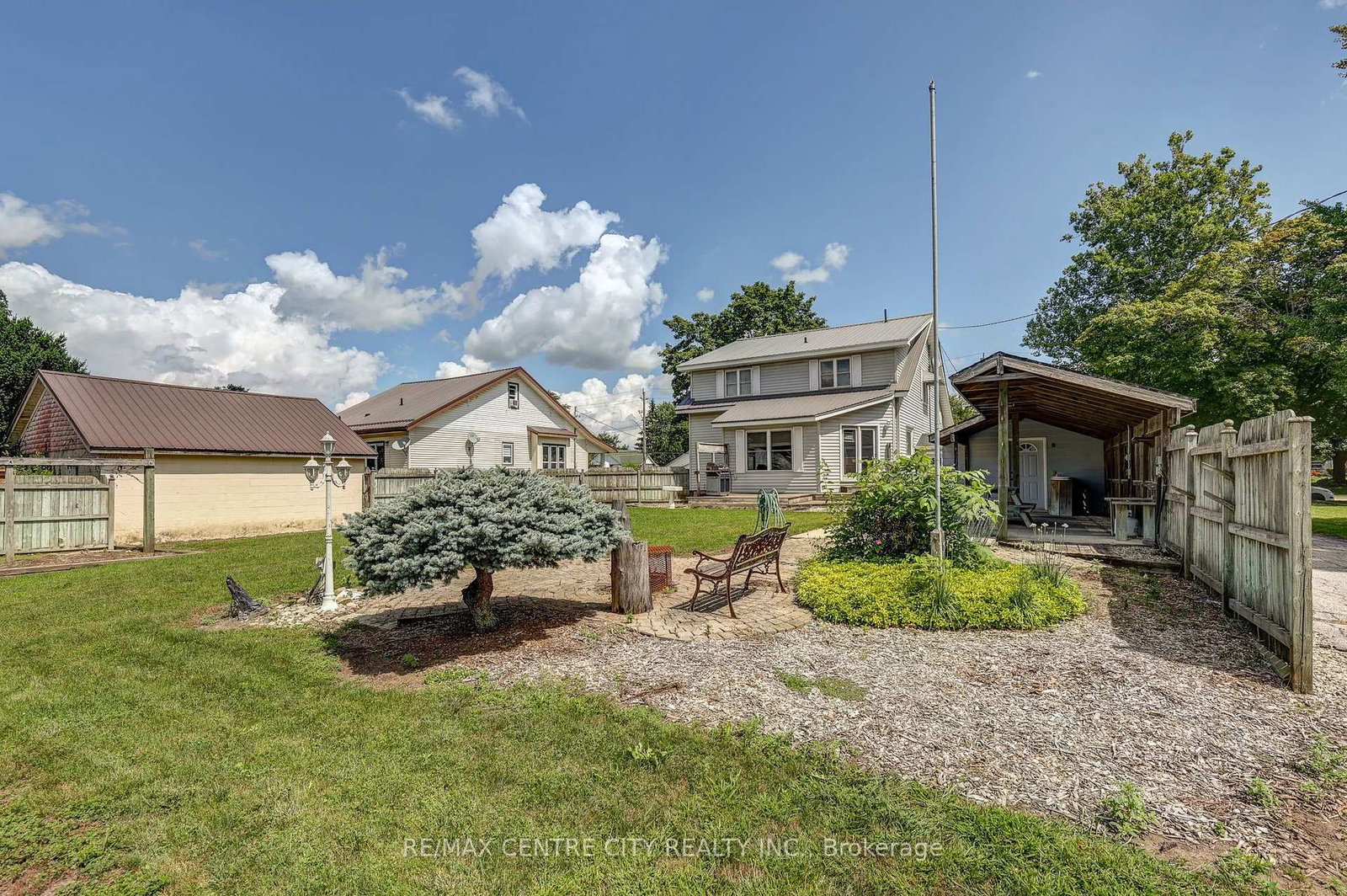 264 John Street S • Aylmer, ON photo 28