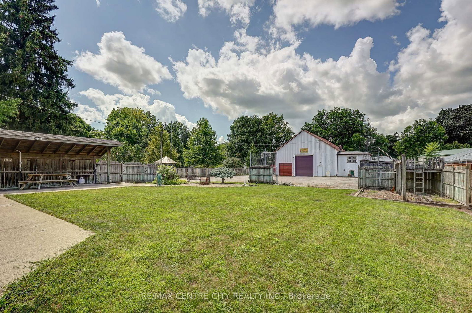 264 John Street S • Aylmer, ON photo 32