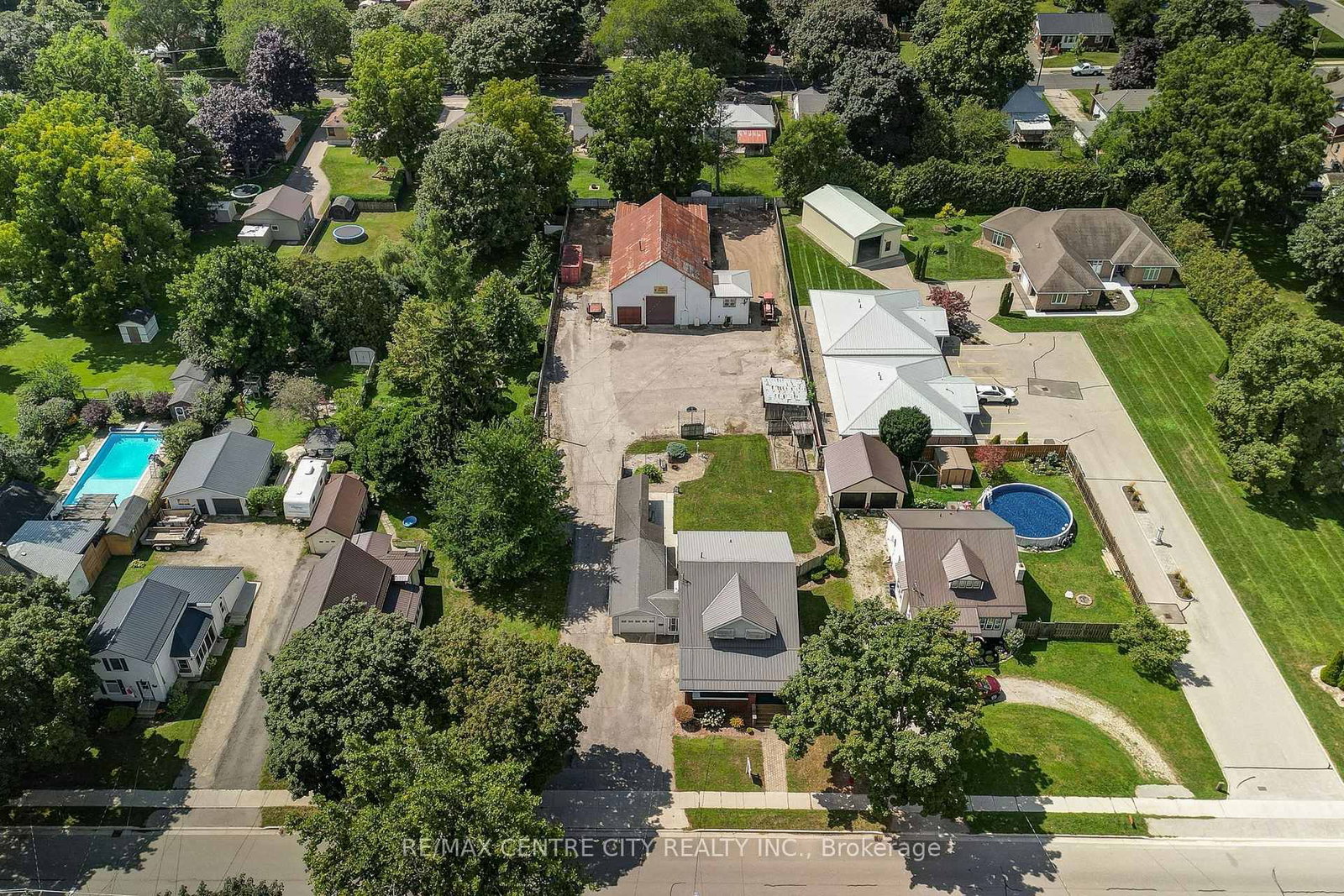 264 John Street S • Aylmer, ON photo 37