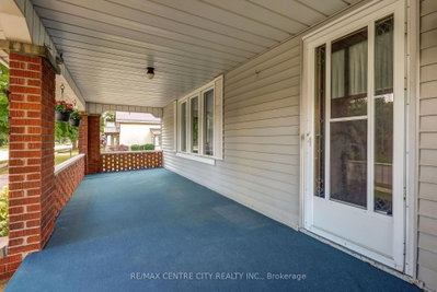 264 John Street S • Aylmer, ON photo 4