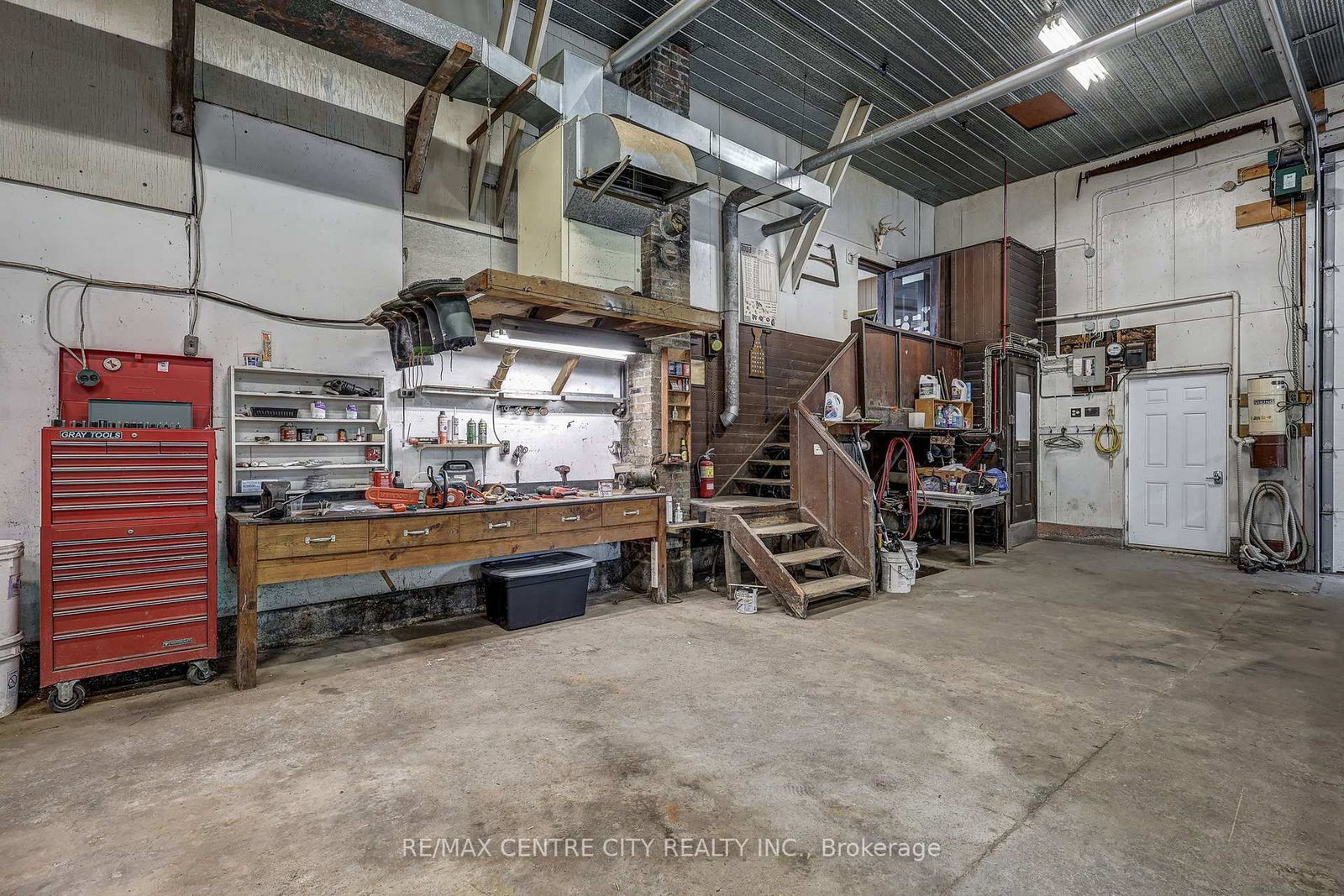 264 John Street S • Aylmer, ON photo 40