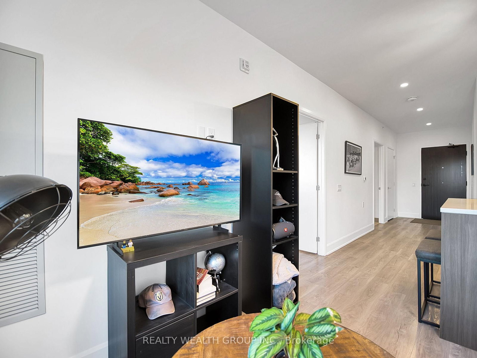 195 Hunter Street E • #409 • Peterborough, ON photo 14