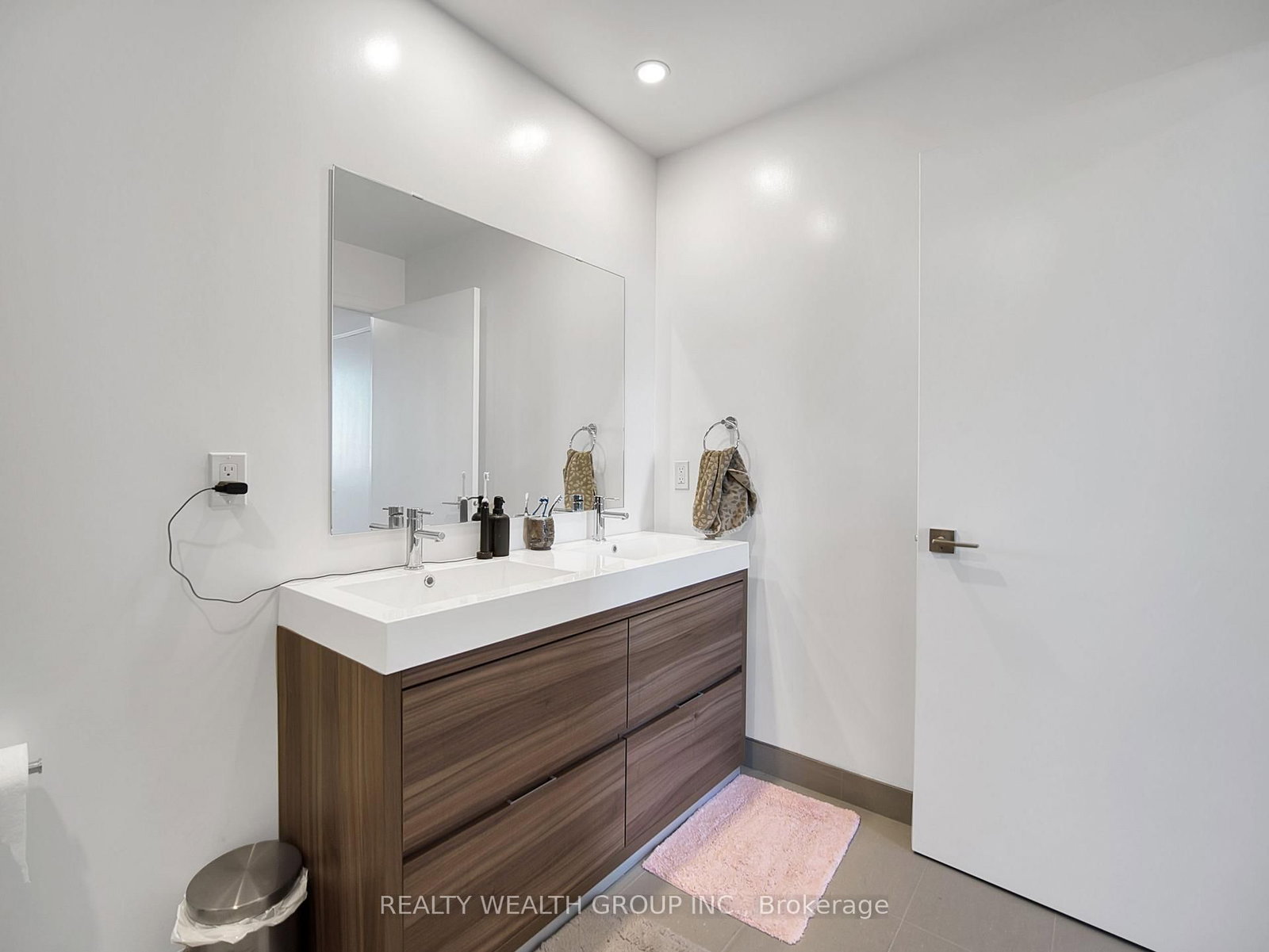 195 Hunter Street E • #409 • Peterborough, ON photo 23