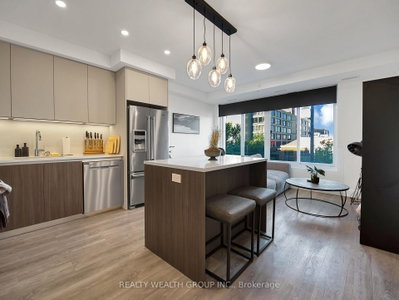 195 Hunter Street E • #409 • Peterborough, ON photo 4