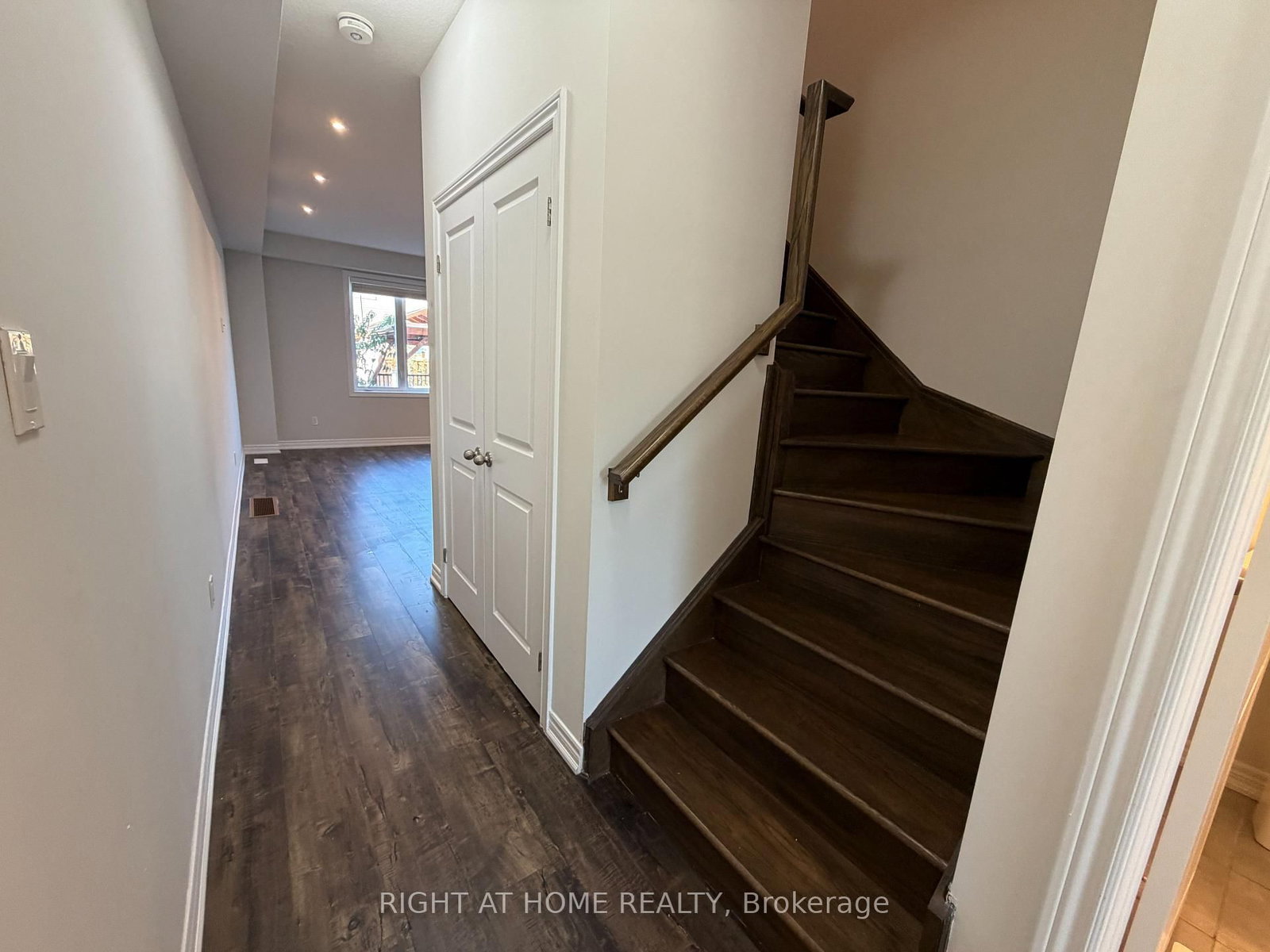 105 Sonoma Lane • Hamilton, ON photo 15