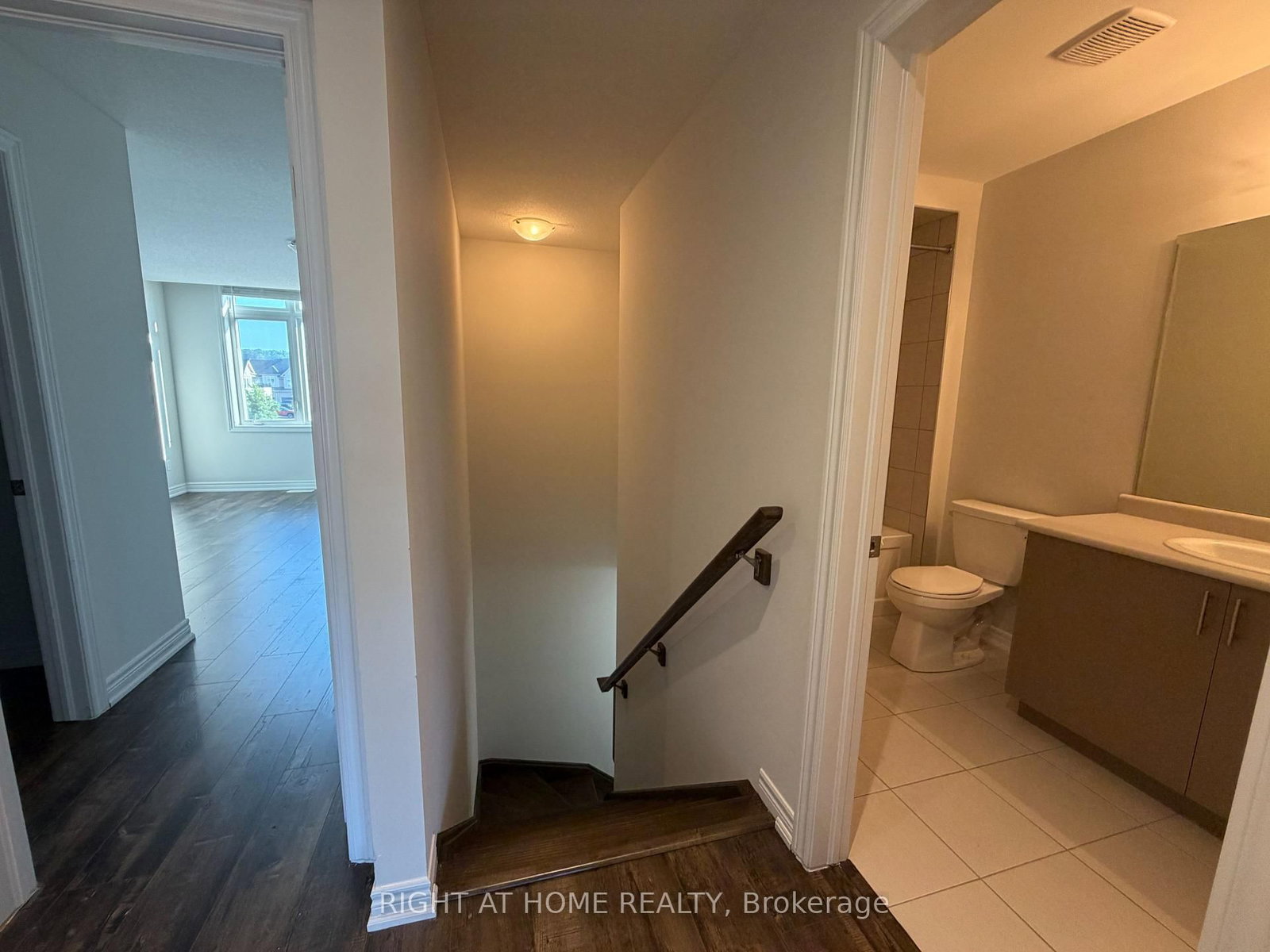 105 Sonoma Lane • Hamilton, ON photo 16
