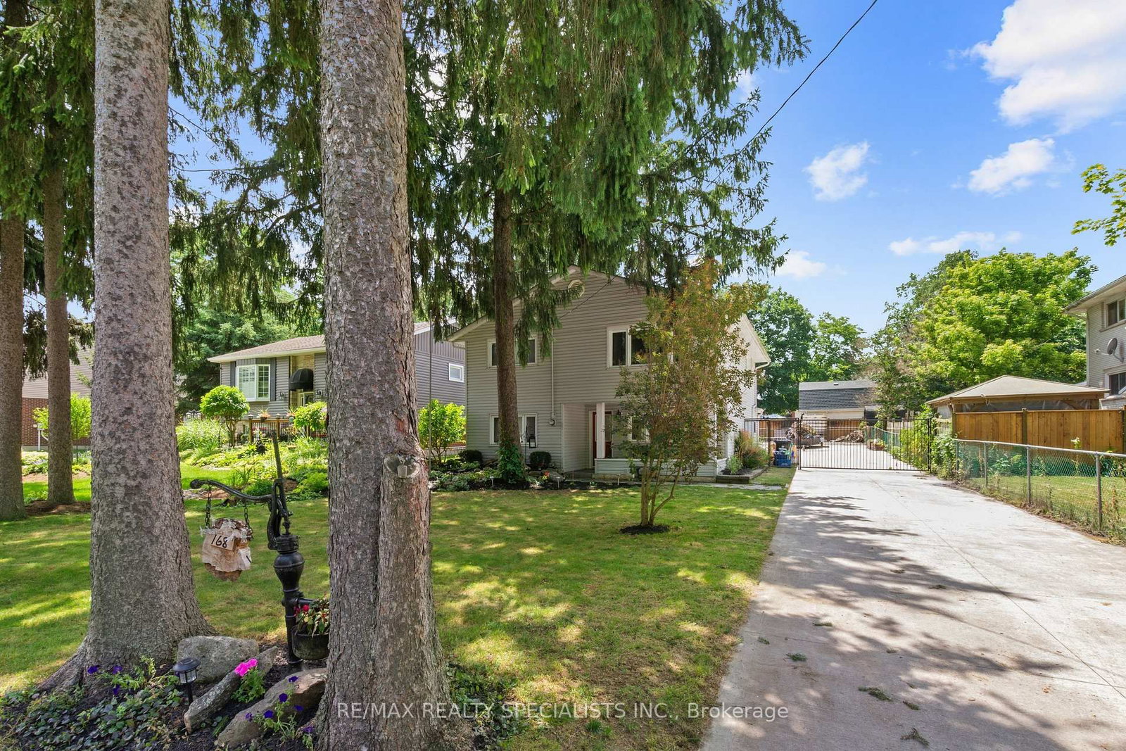 168 Asmus Street • Wilmot, ON photo 2