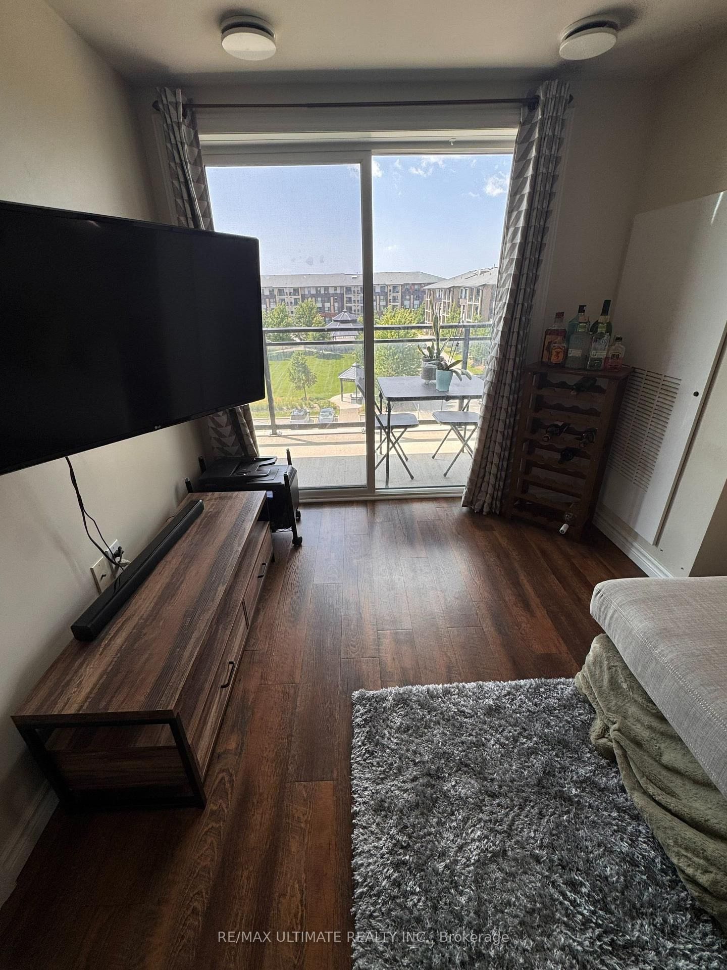 515-7 Kay Cres, Guelph, view 10