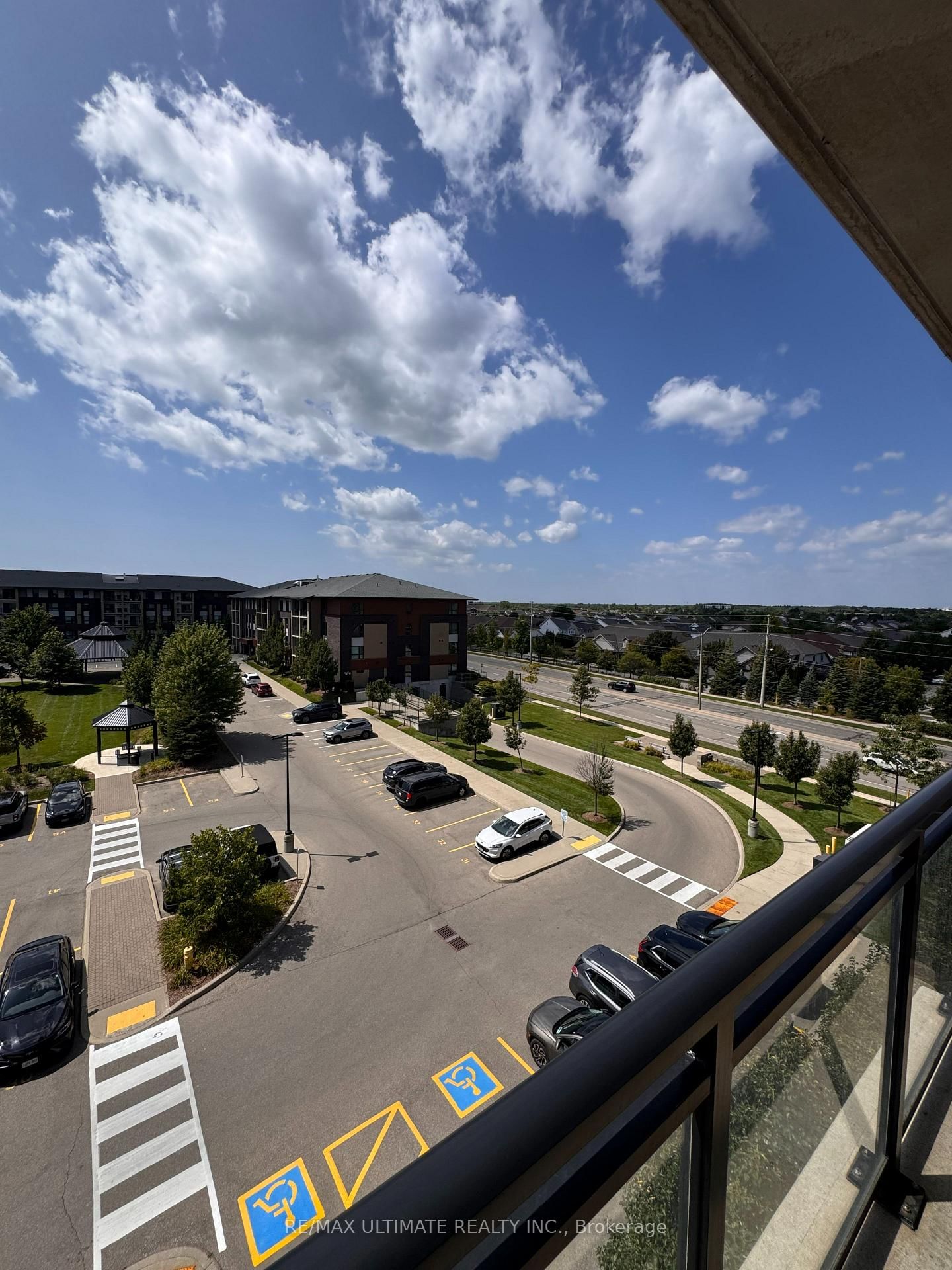 515-7 Kay Cres, Guelph, view 11