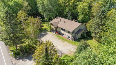 11357 Highway 118 • Dysart et al, ON photo 8