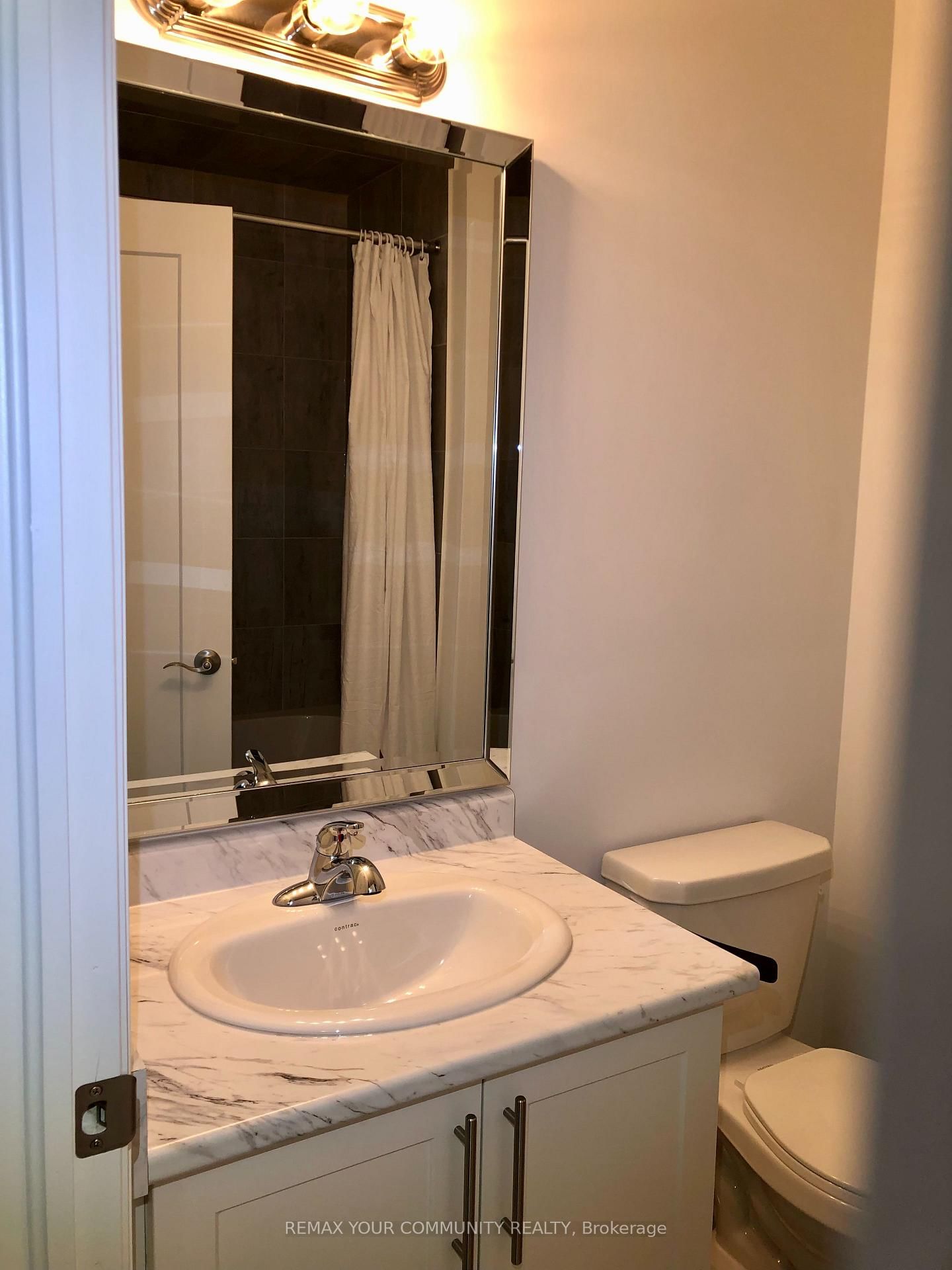 43 Laguna Village Crescent N, Hamilton 4