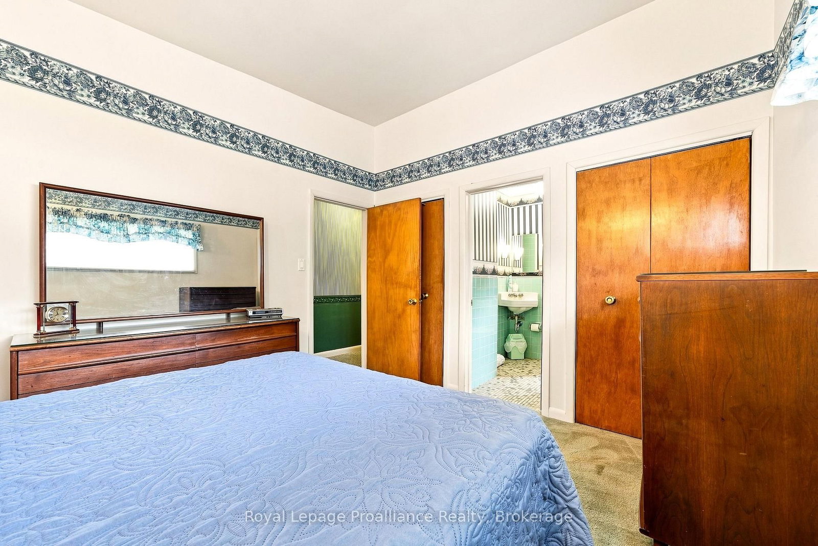 380-384 Main Street • Prince Edward County, ON photo 14
