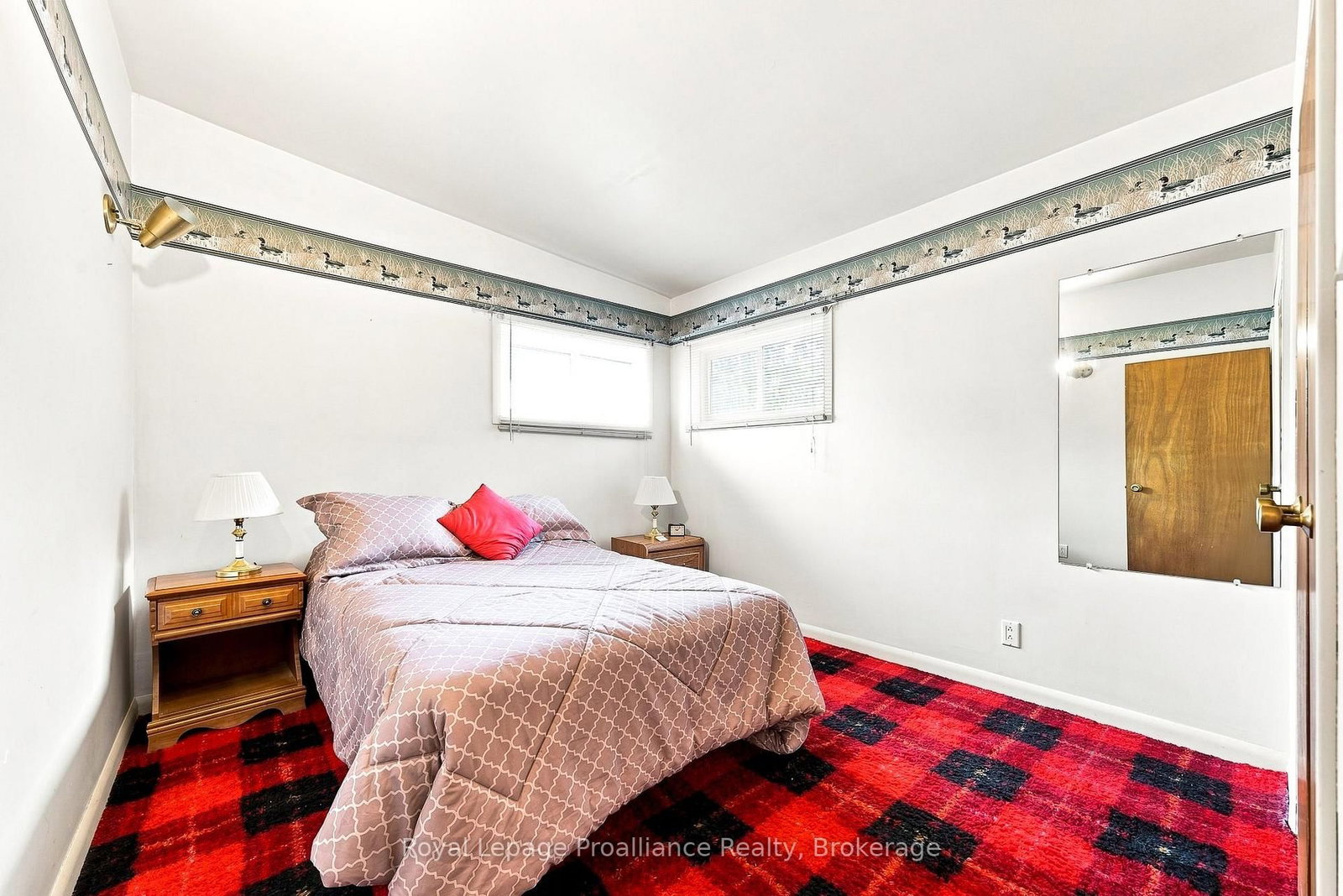 380-384 Main Street • Prince Edward County, ON photo 18