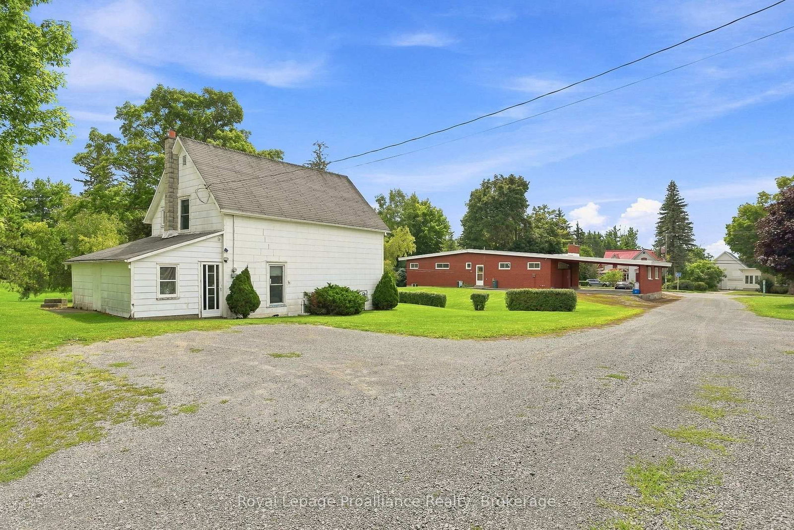 380-384 Main Street • Prince Edward County, ON photo 27