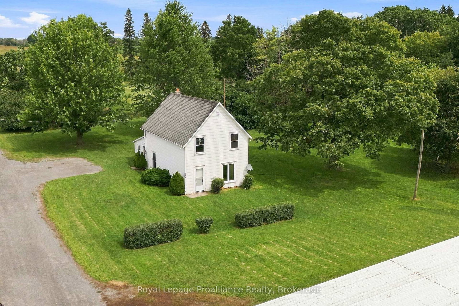 380-384 Main Street • Prince Edward County, ON photo 29