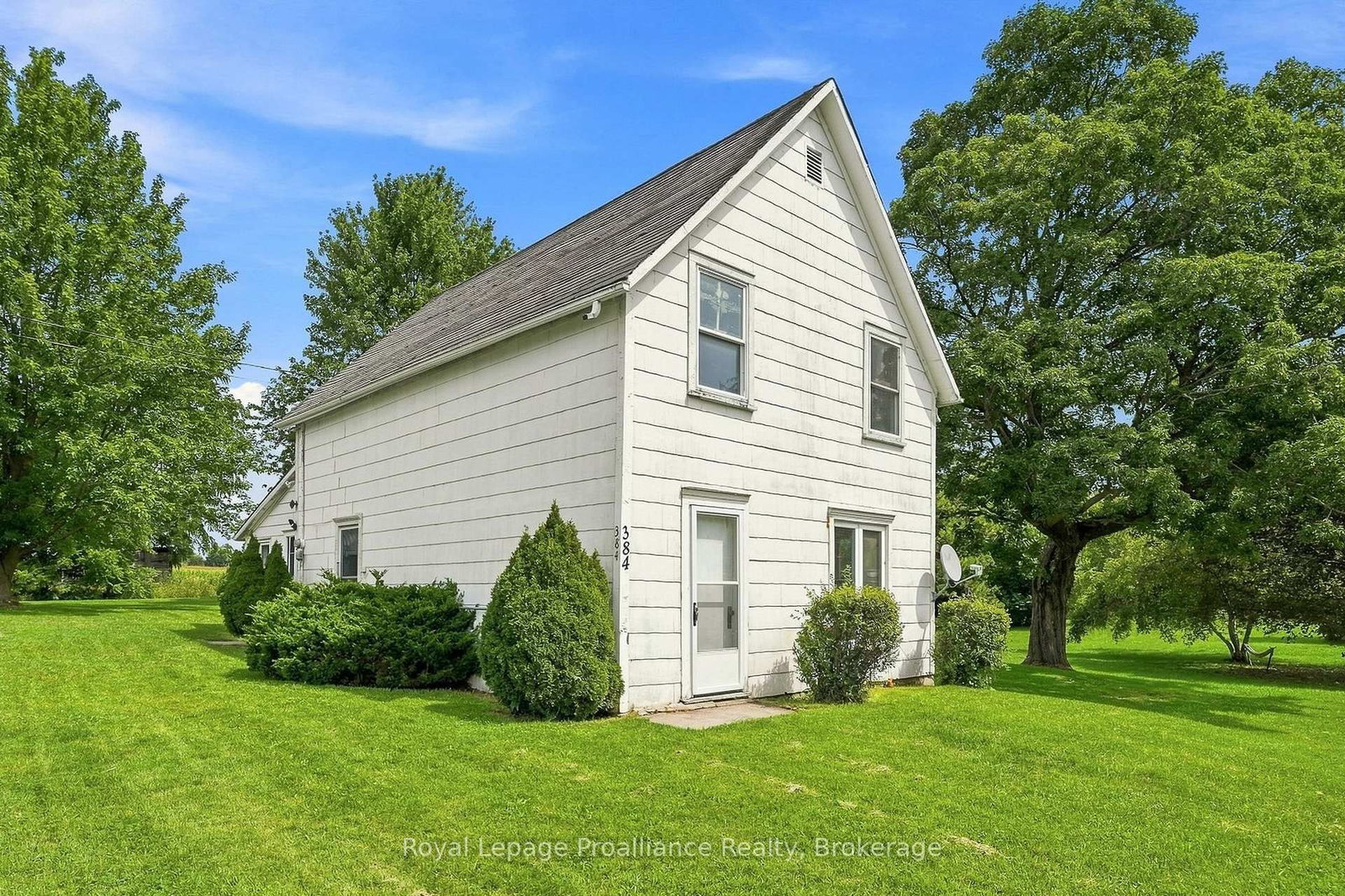 380-384 Main Street • Prince Edward County, ON photo 30