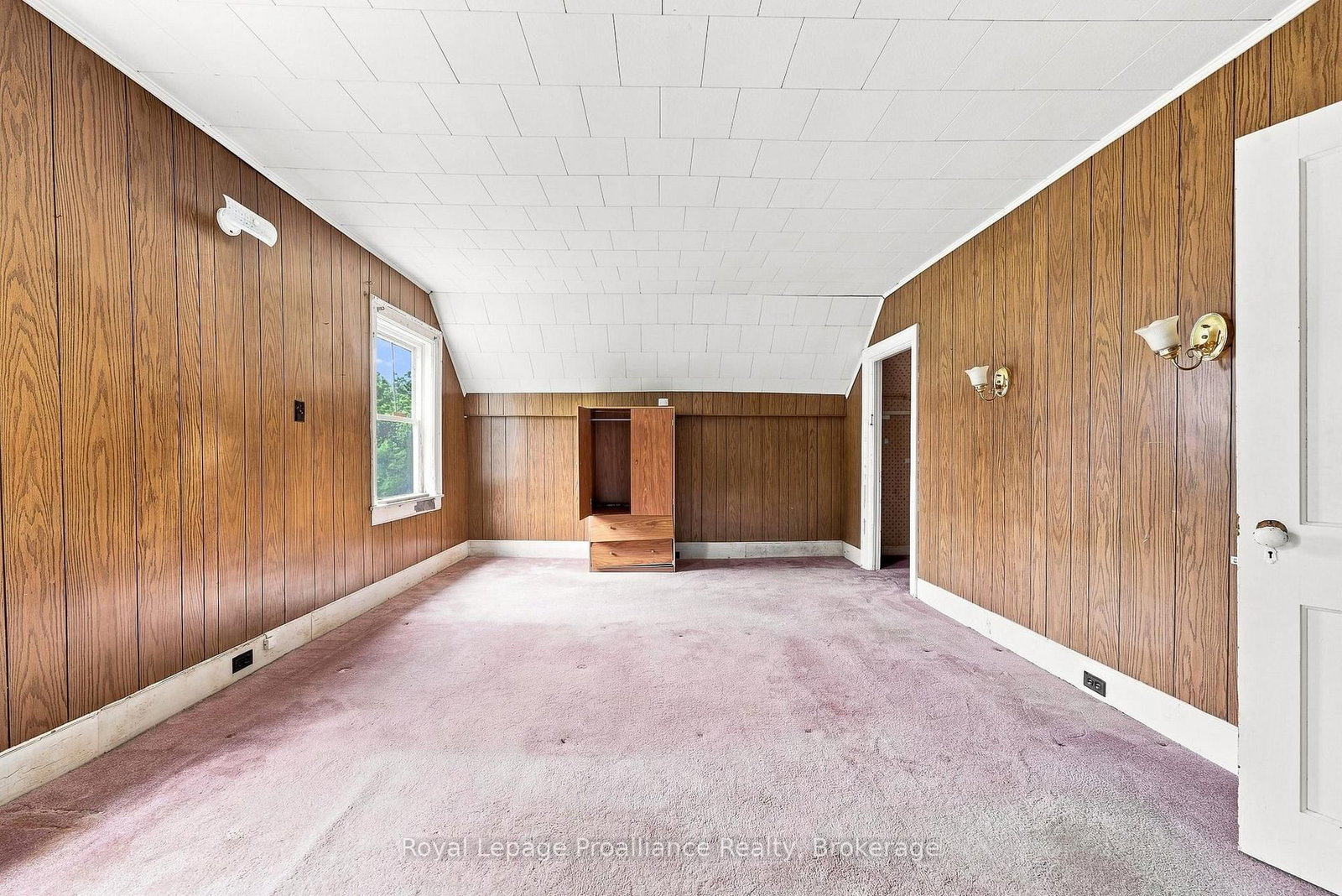 380-384 Main Street • Prince Edward County, ON photo 43