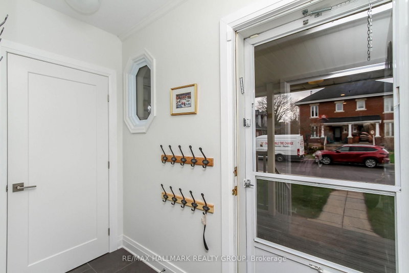 220 Cowley Avenue