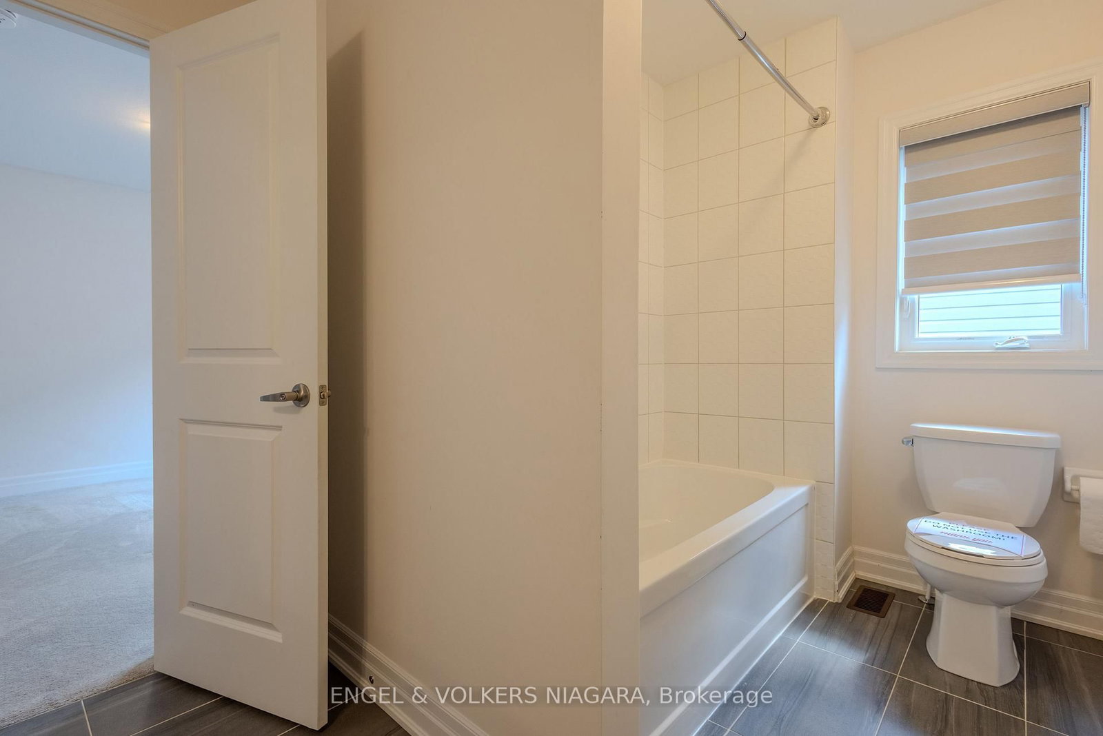 9218 White Oak Avenue • Niagara Falls, ON photo 18