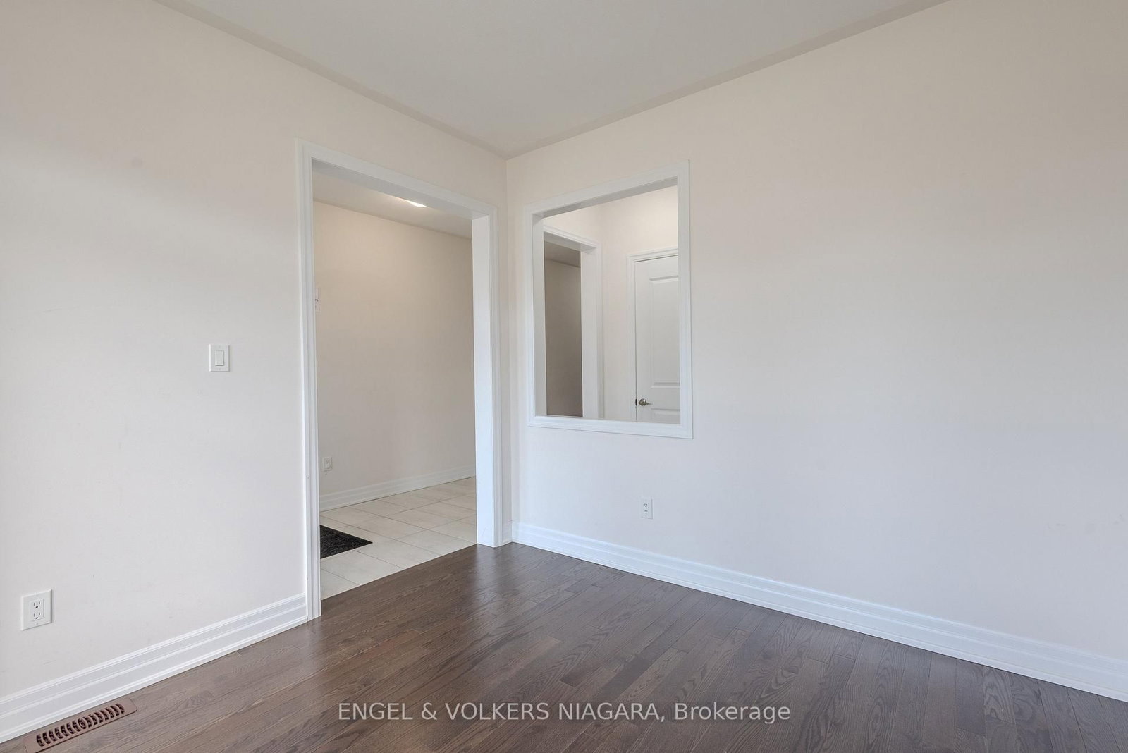 9218 White Oak Avenue • Niagara Falls, ON photo 34