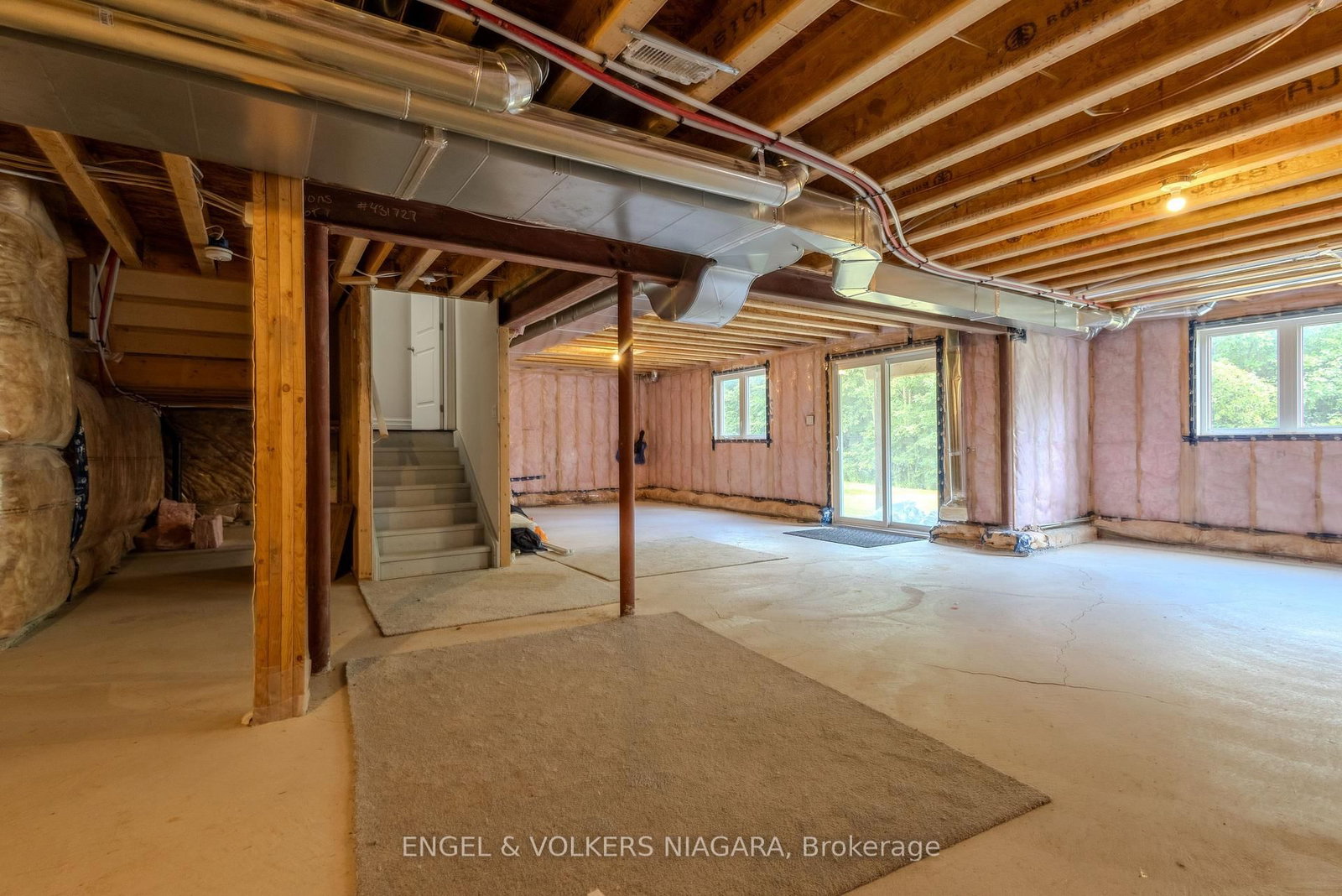 9218 White Oak Avenue • Niagara Falls, ON photo 38