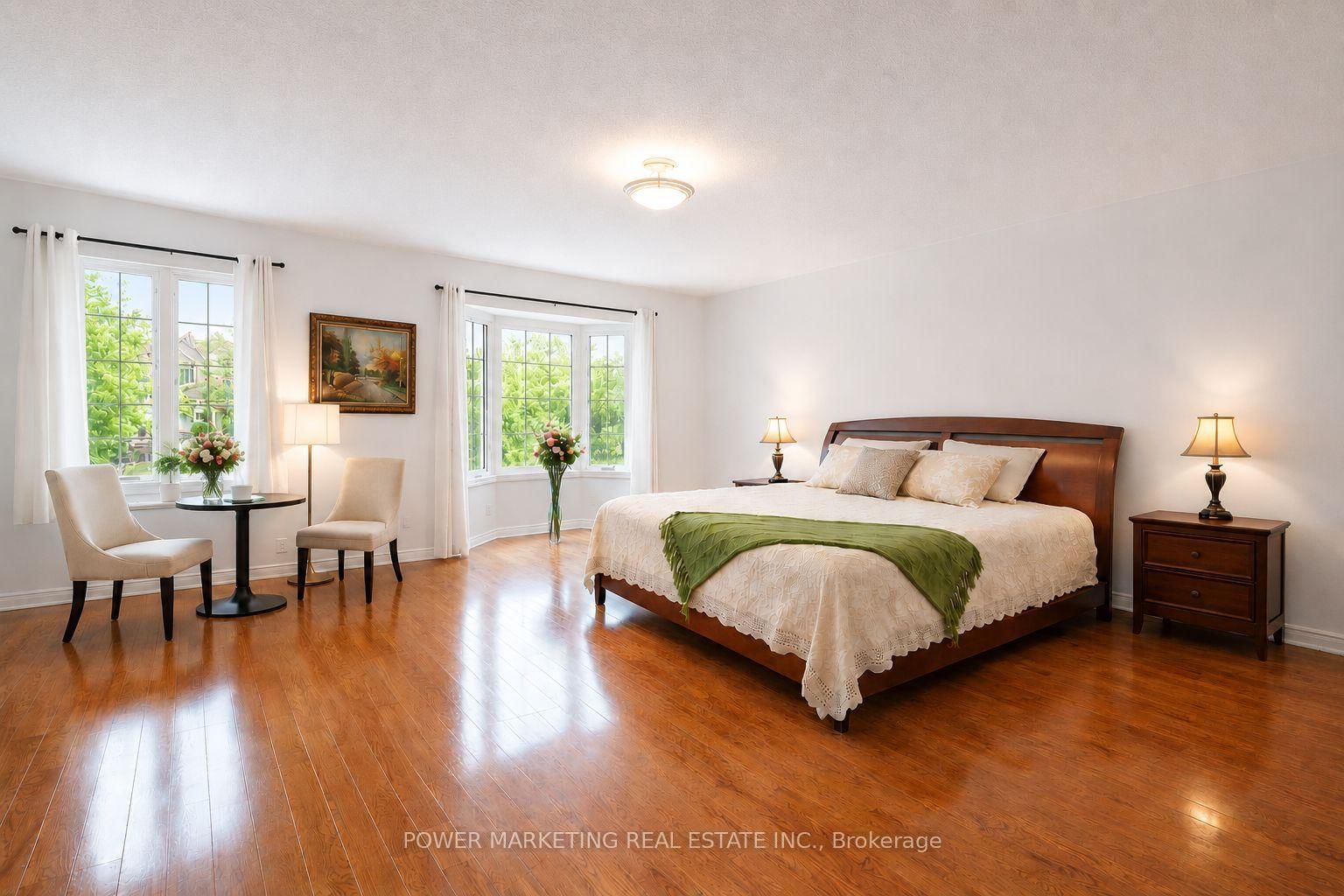 29 TAJ Court • Ottawa, ON photo 14