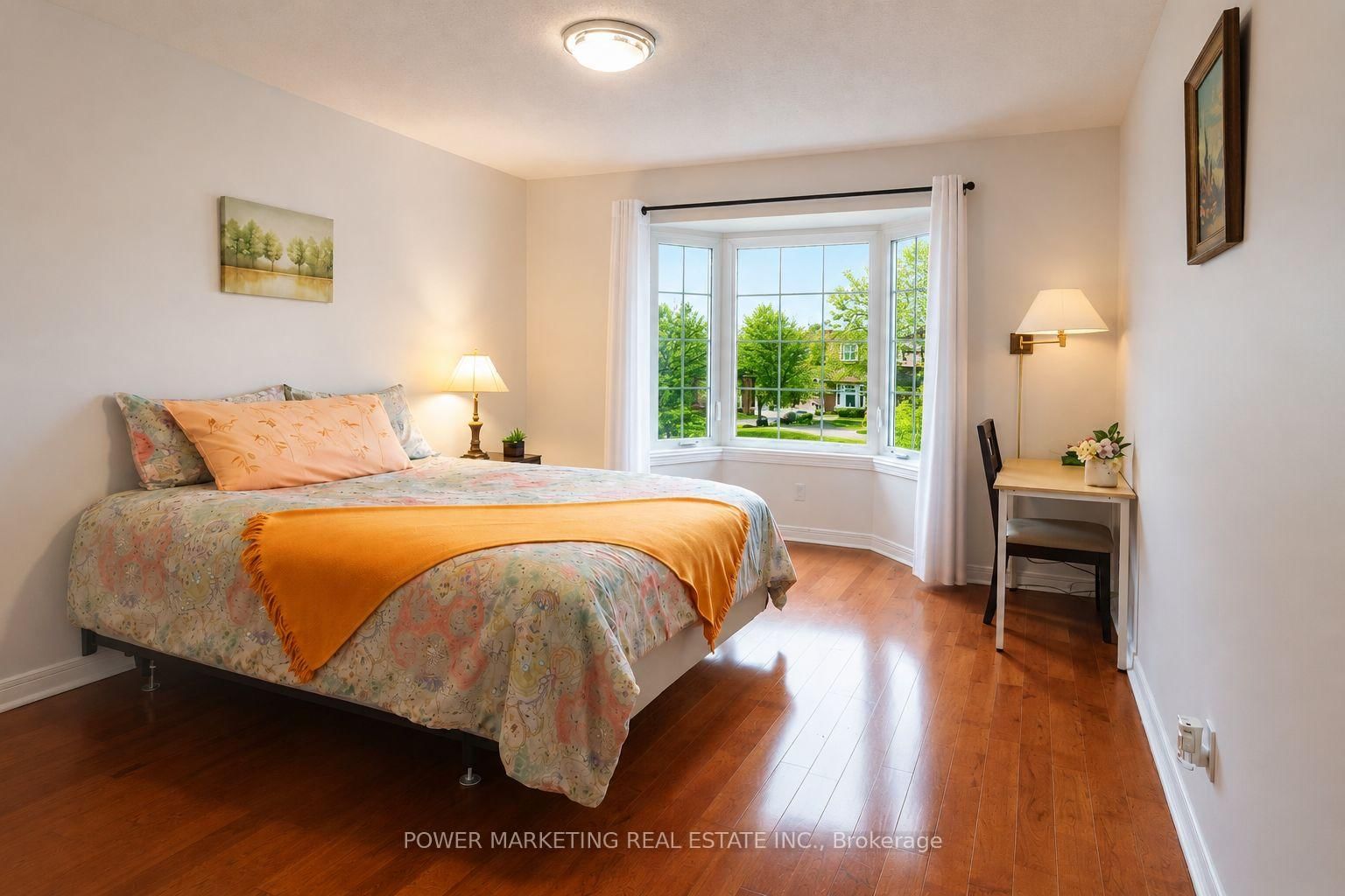 29 TAJ Court • Ottawa, ON photo 17
