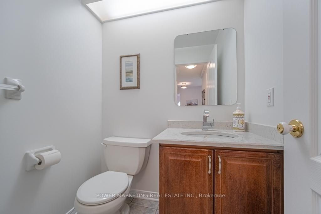 29 TAJ Court • Ottawa, ON photo 23