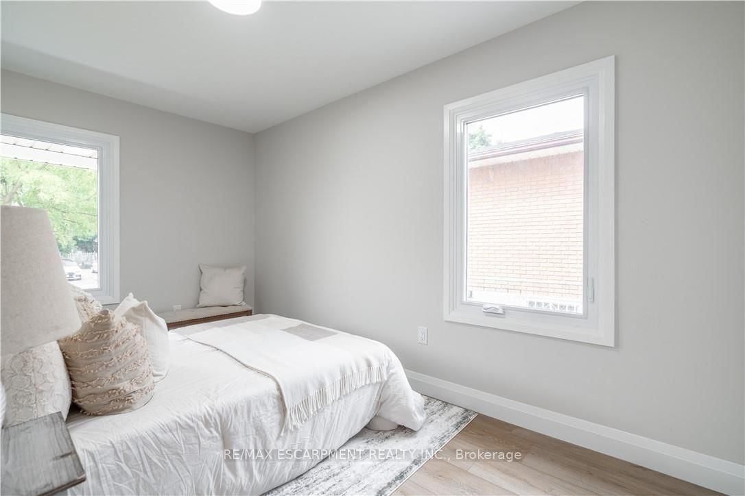 88 Ivon Avenue • Hamilton, ON photo 15
