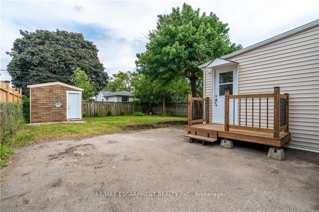 88 Ivon Avenue • Hamilton, ON photo 28