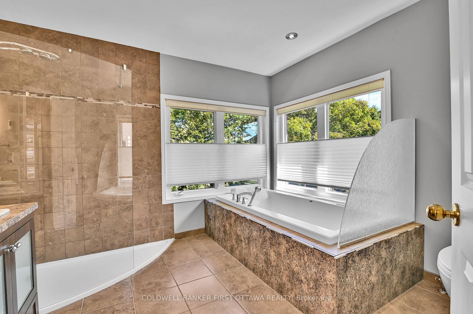 605 Brookridge Crescent • Orleans, ON photo 22