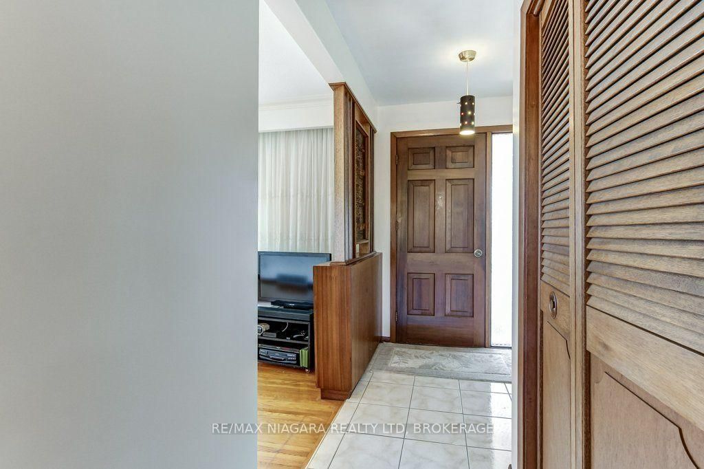19 Eastdale Crescent • Welland, ON photo 15