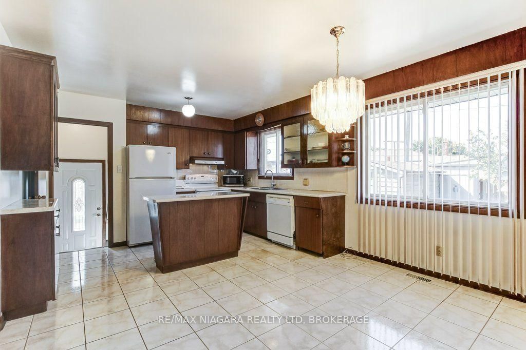 19 Eastdale Crescent • Welland, ON photo 18