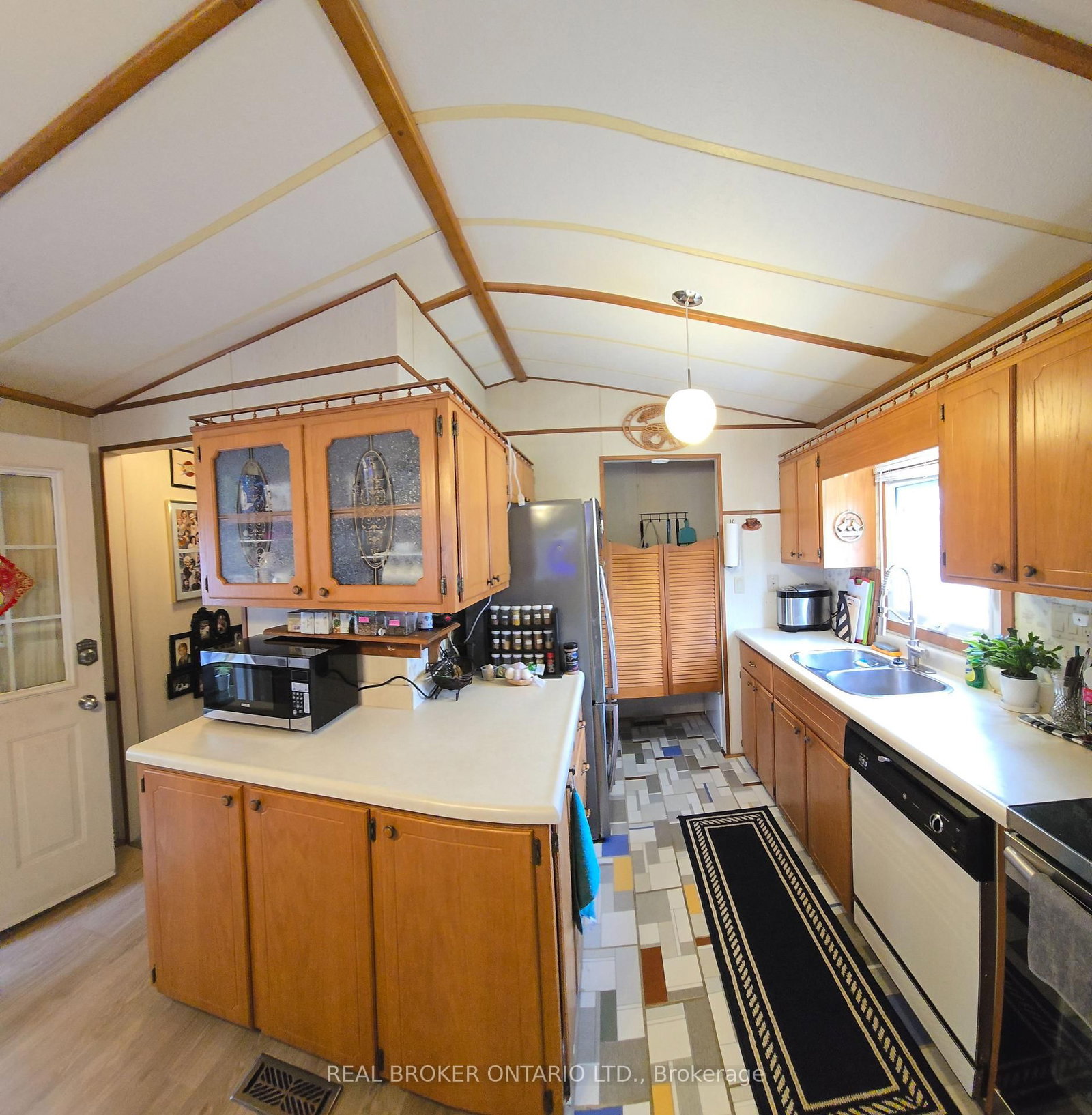 3033 Townline Road • #10 • Fort Erie, ON photo 18