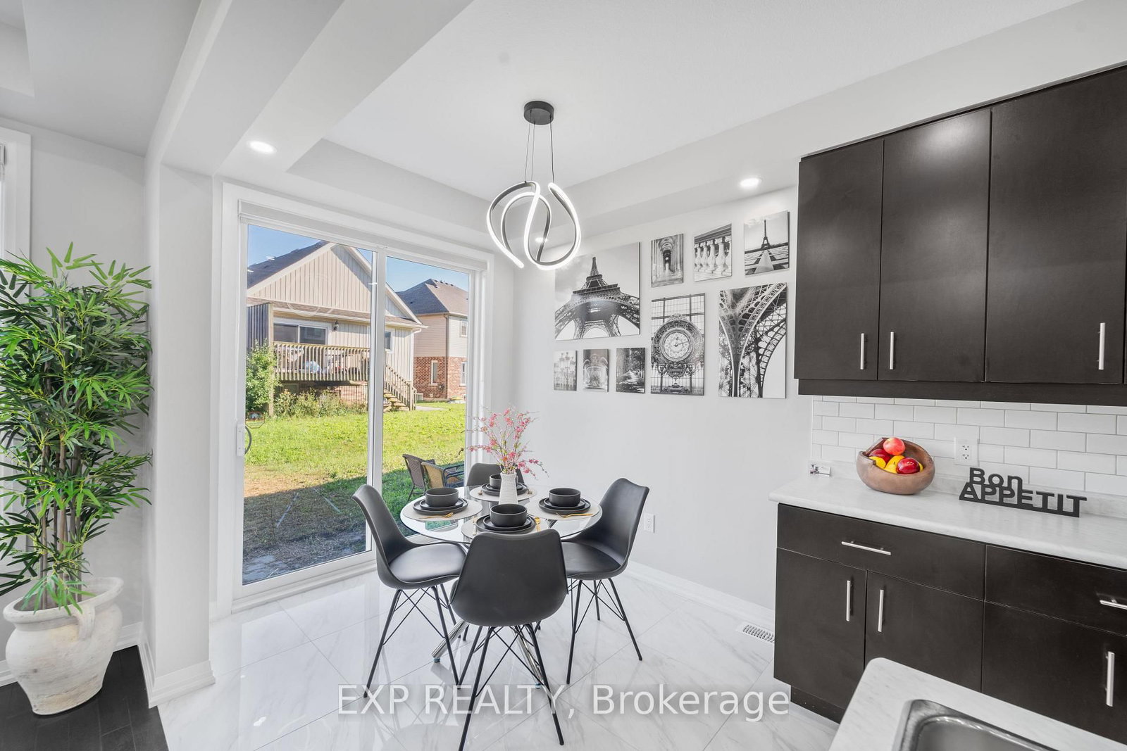 116 Bur Oak Drive • Thorold, ON photo 11