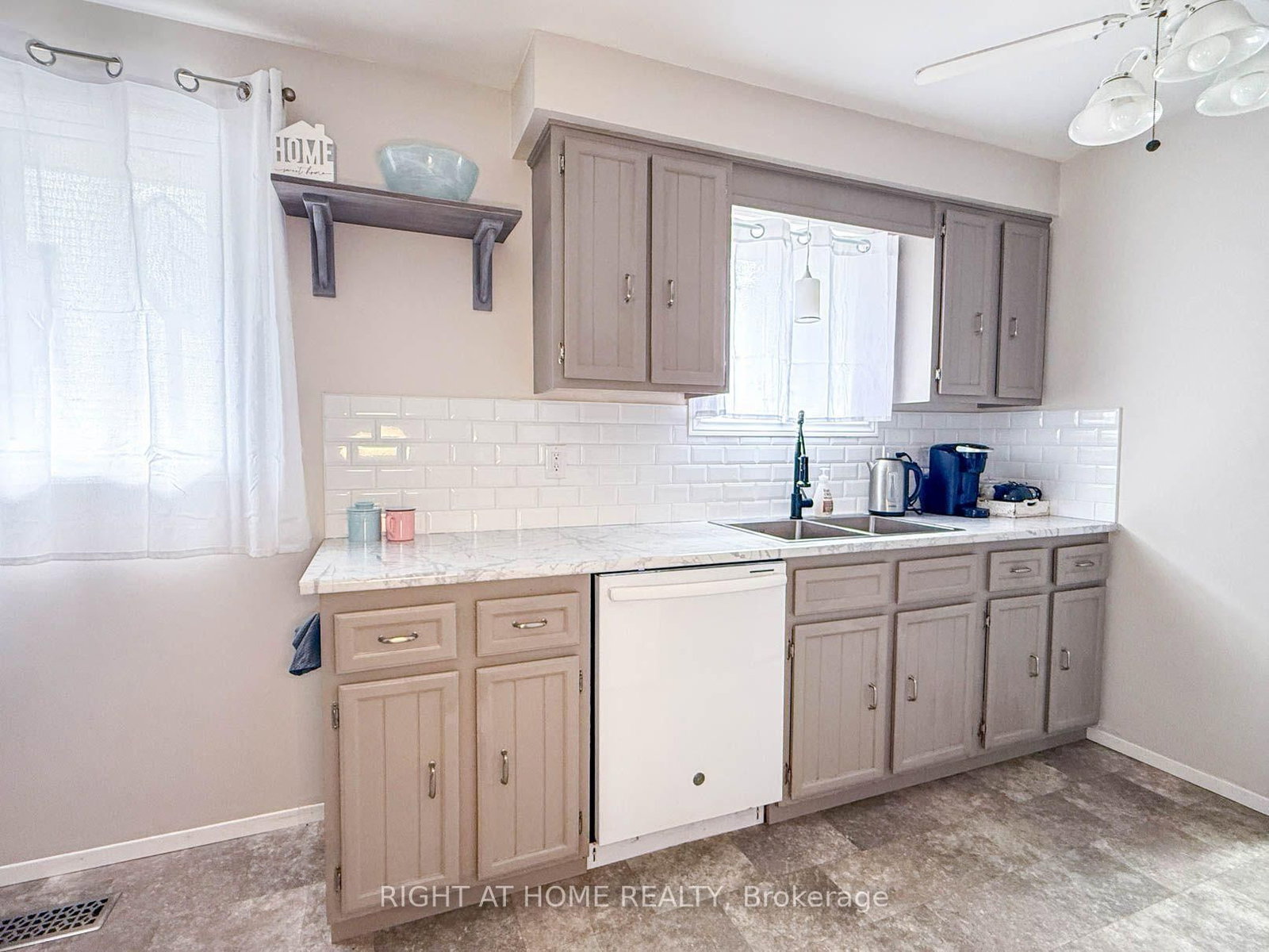 2623 Kaymar Crescent • Sarnia, ON photo 11