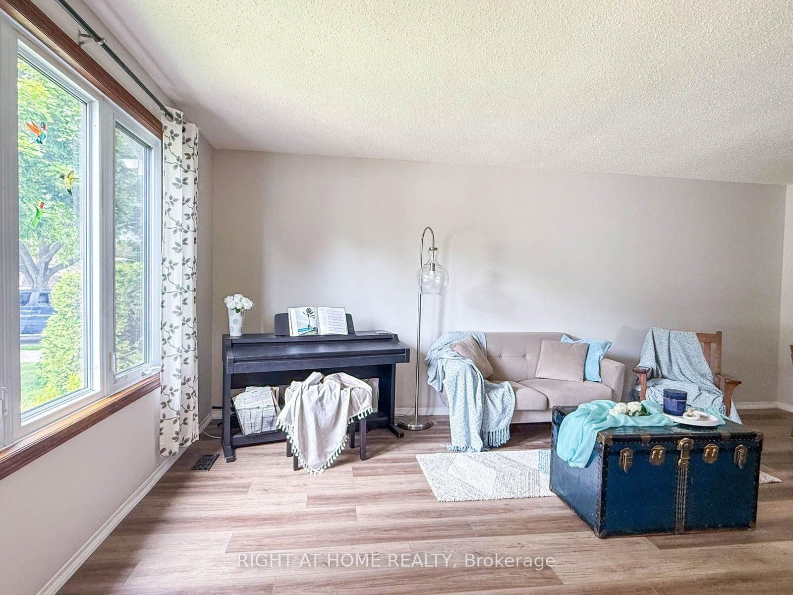 2623 Kaymar Crescent • Sarnia, ON photo 5