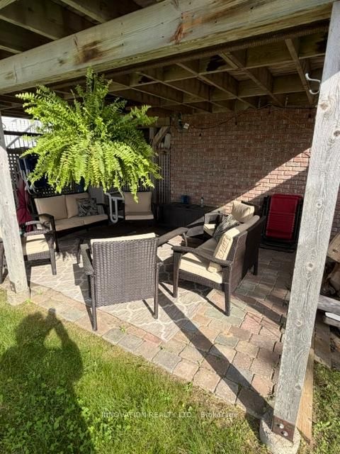 4372 Armitage Avenue W • Ottawa, ON photo 12