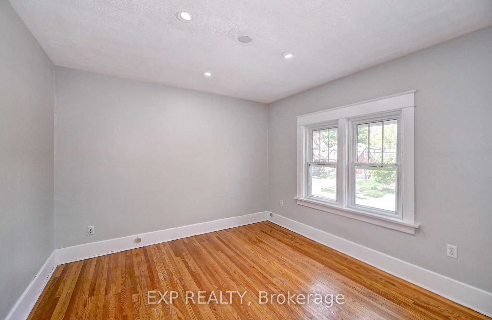147 Courtland Avenue E • Kitchener, ON photo 21