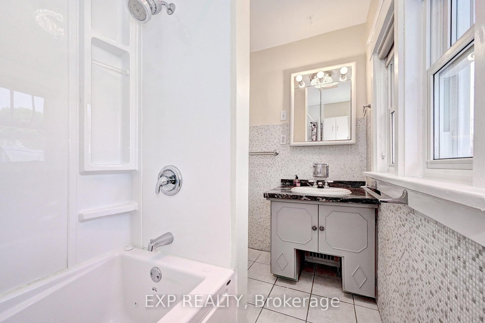 147 Courtland Avenue E • Kitchener, ON photo 26