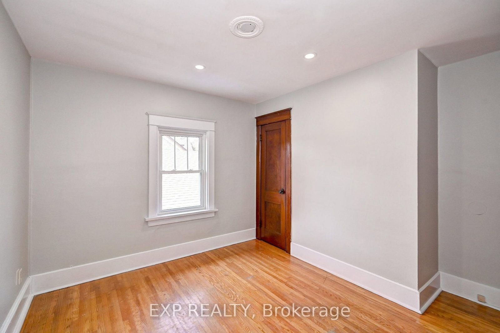 147 Courtland Avenue E • Kitchener, ON photo 29
