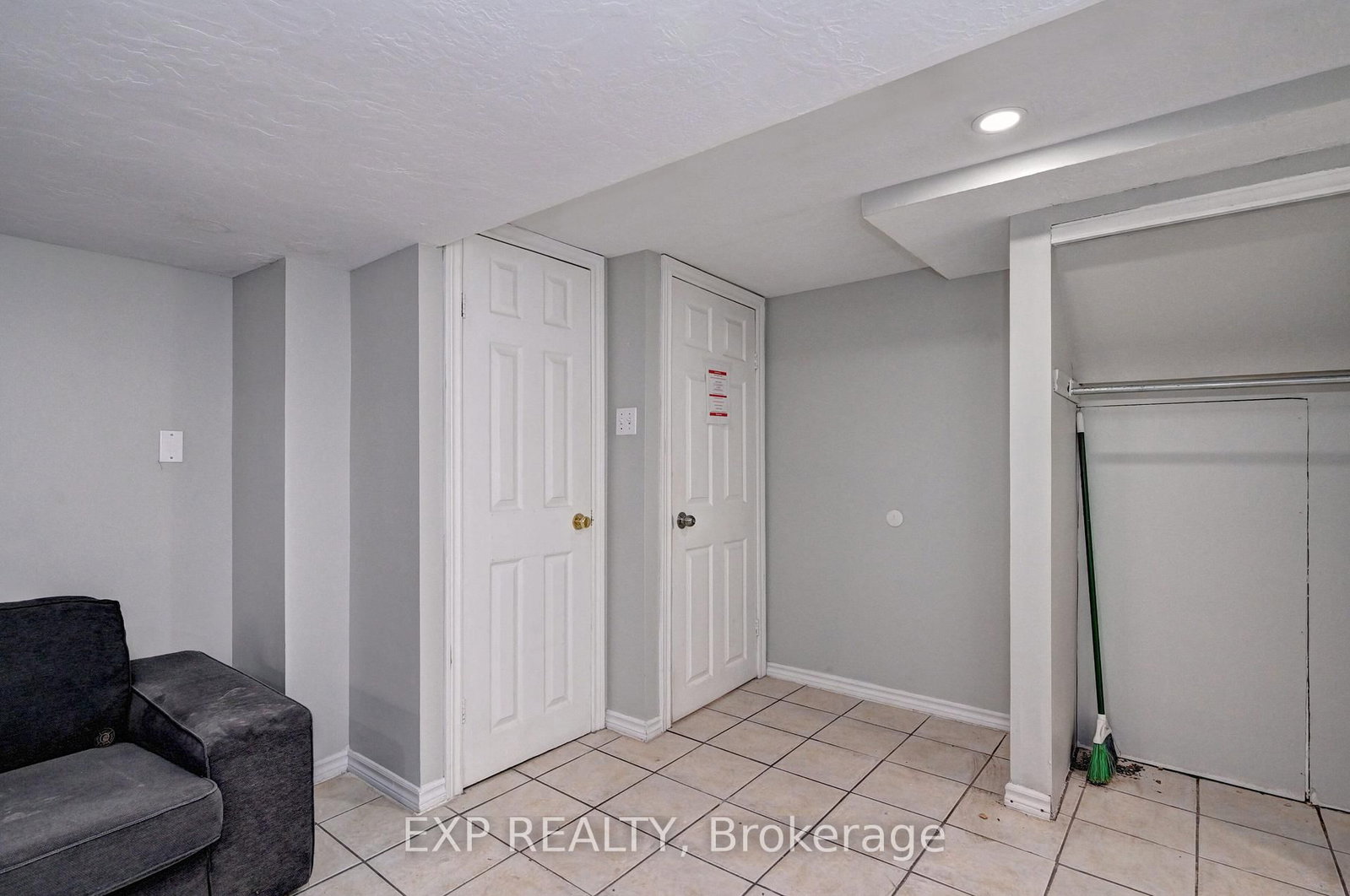 147 Courtland Avenue E • Kitchener, ON photo 37
