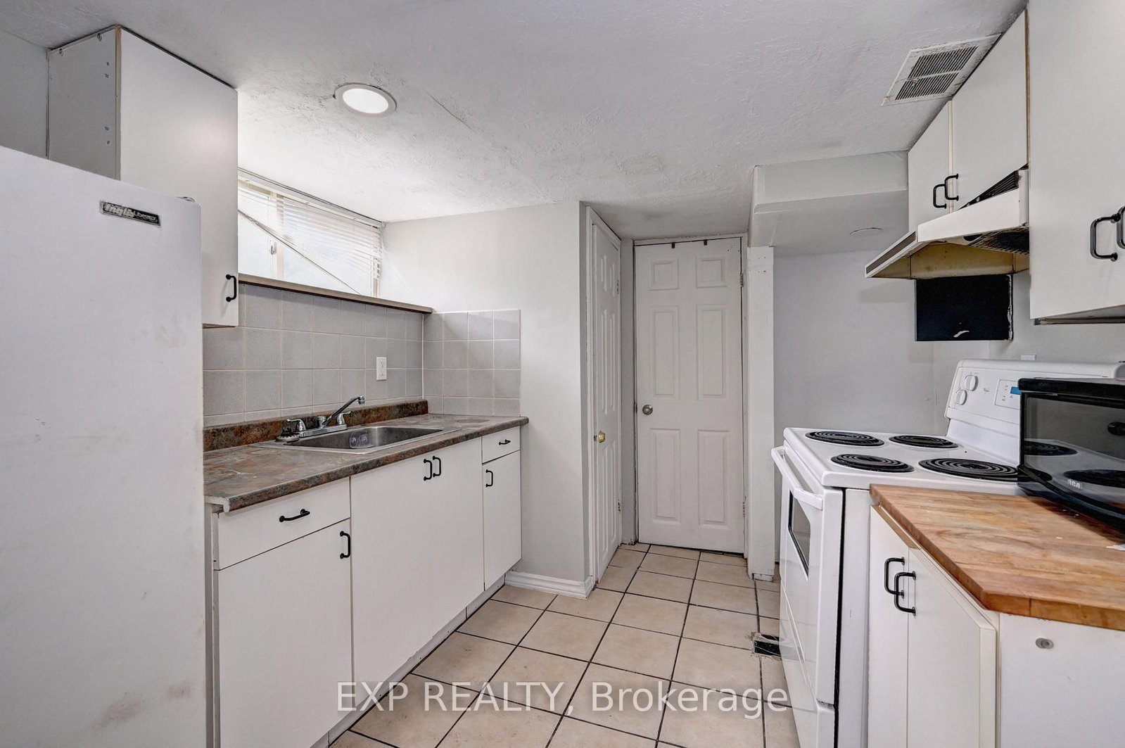 147 Courtland Avenue E • Kitchener, ON photo 43