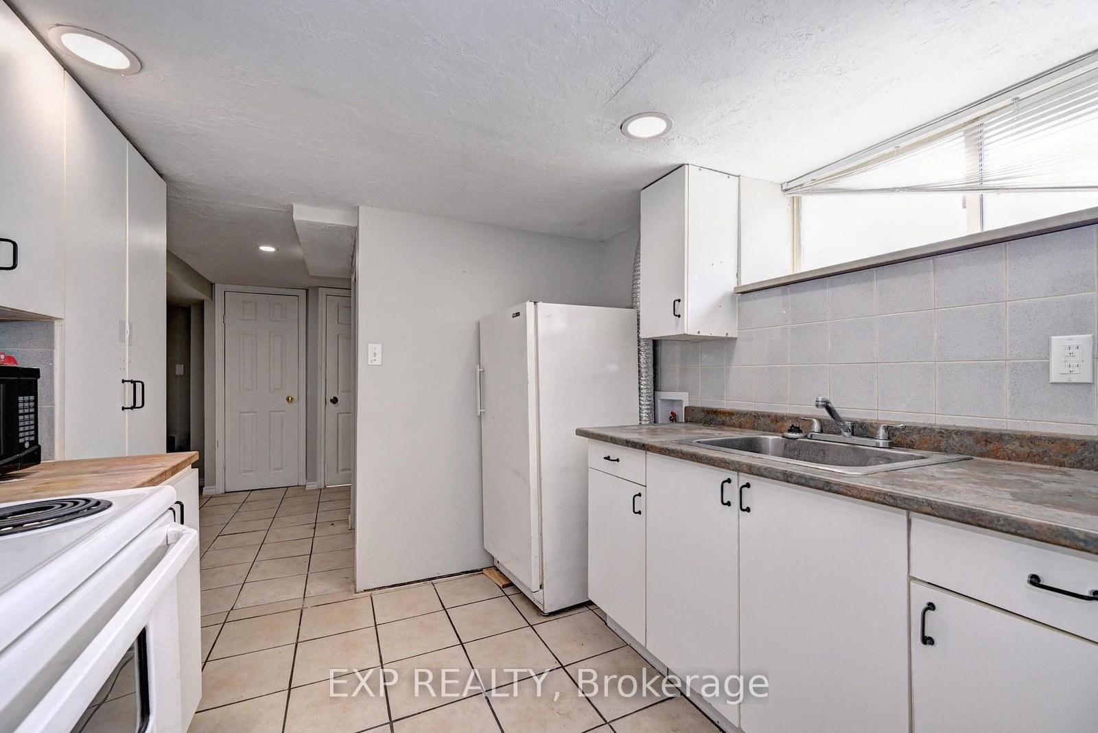 147 Courtland Avenue E • Kitchener, ON photo 45