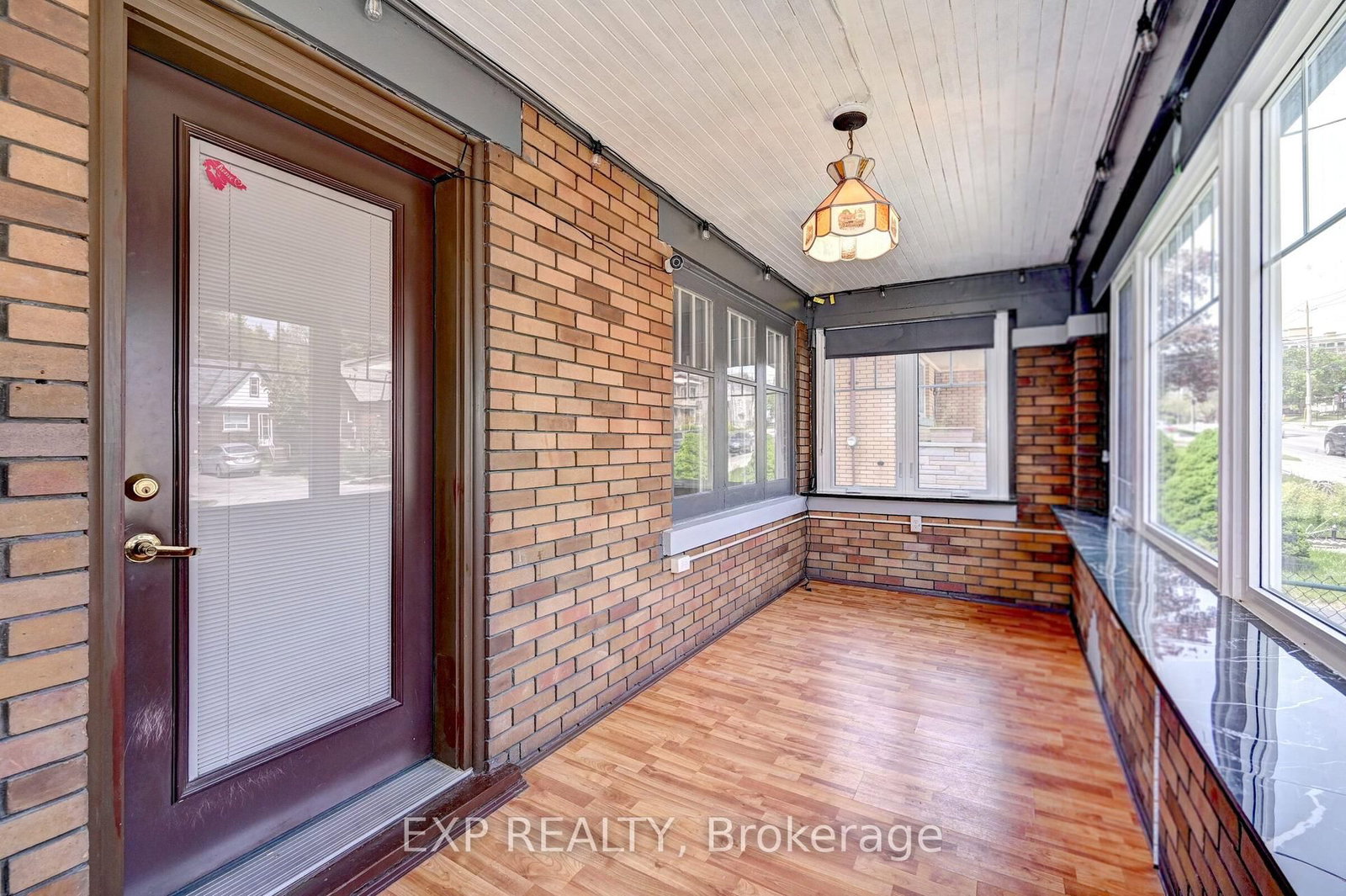 147 Courtland Avenue E • Kitchener, ON photo 5