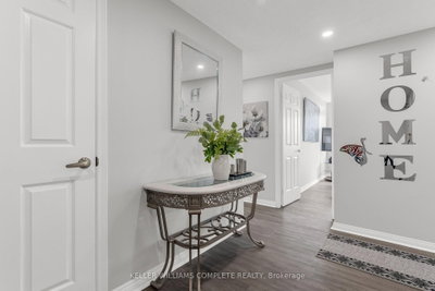 Condo for sale at 608-40 HARRISFORD Street, Hamilton, Ontario, L8K 6N1 - Red Hill - MLS: X13704274