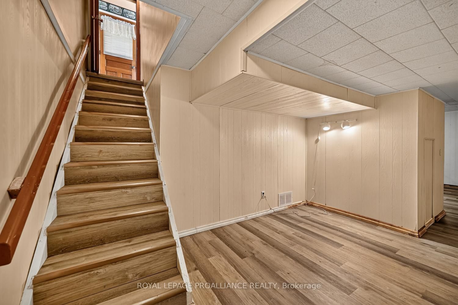 402 Linda Street • Prescott, ON photo 17