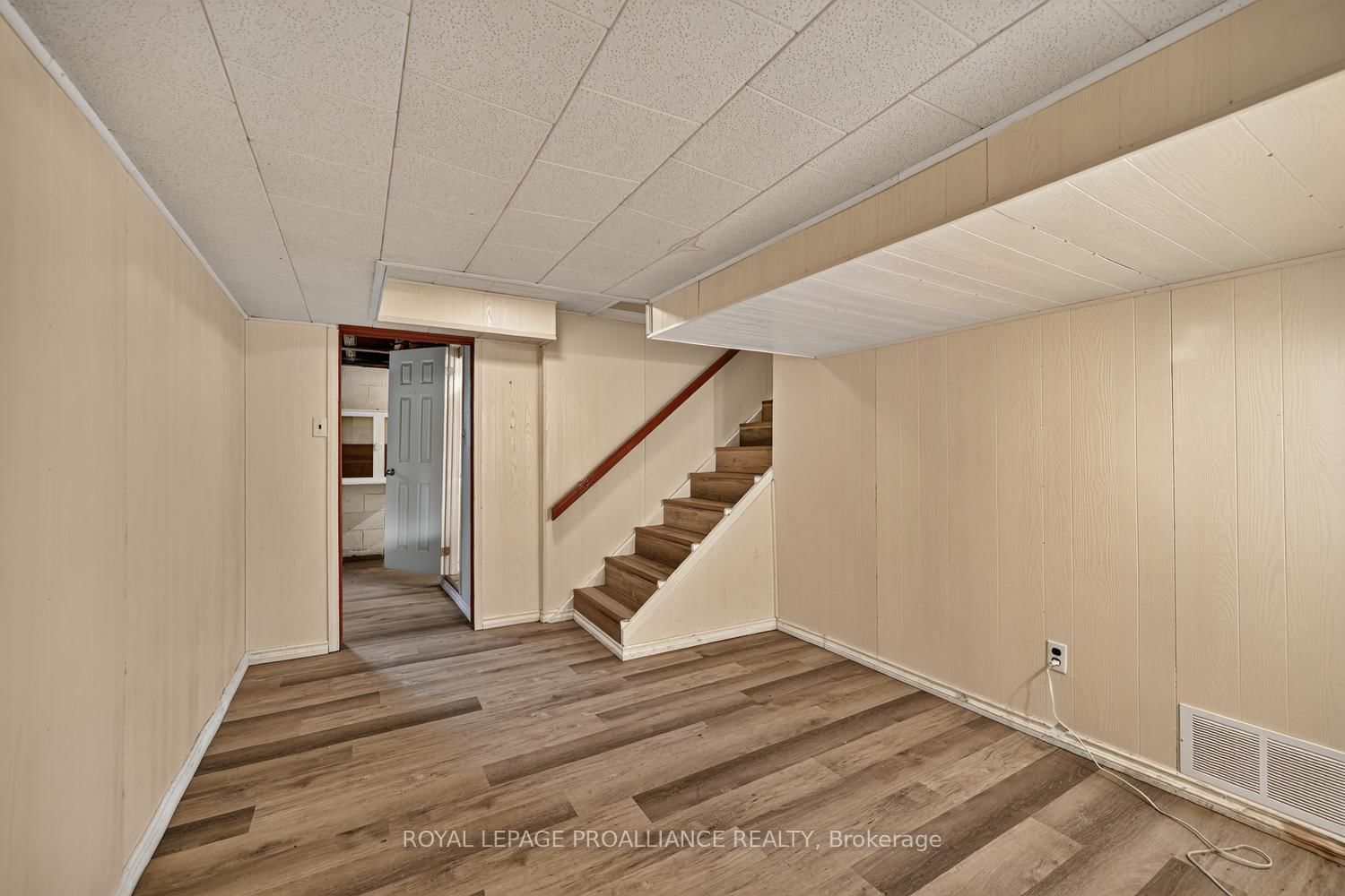 402 Linda Street • Prescott, ON photo 21