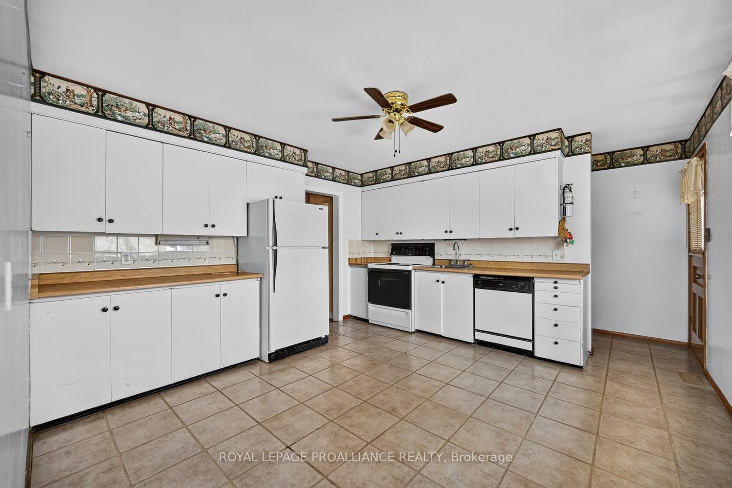 402 Linda Street • Prescott, ON photo 8