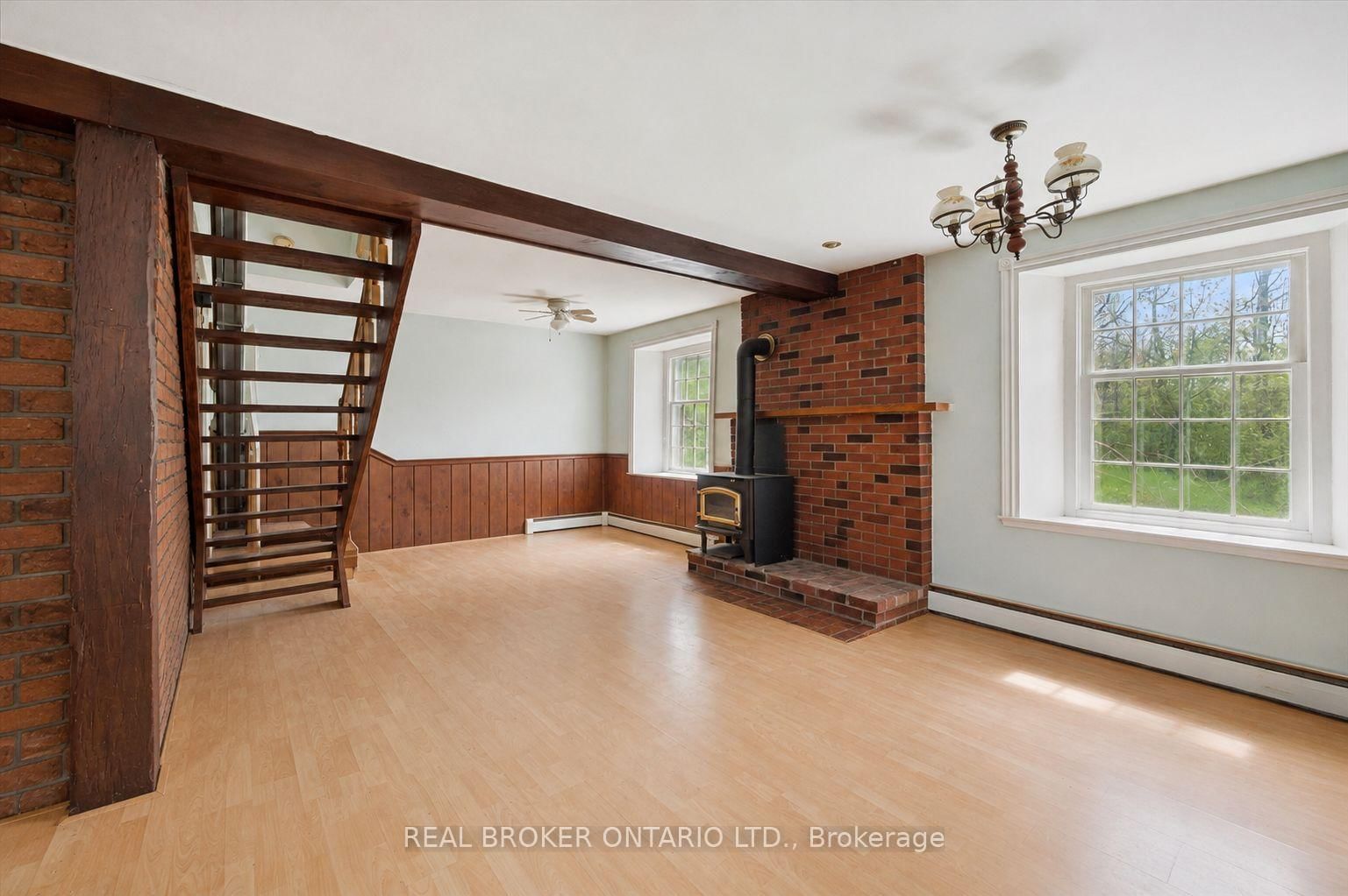 36 Elgin Street E • Woolwich, ON photo 3
